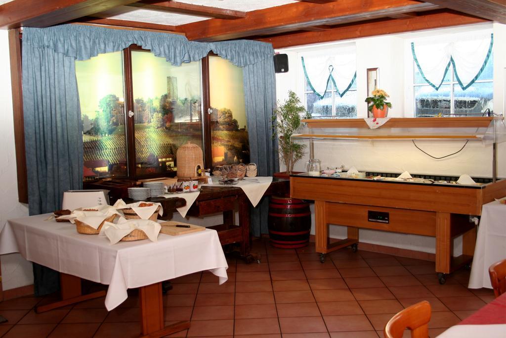 Hotel Kueferschaenke Sinsheim Esterno foto